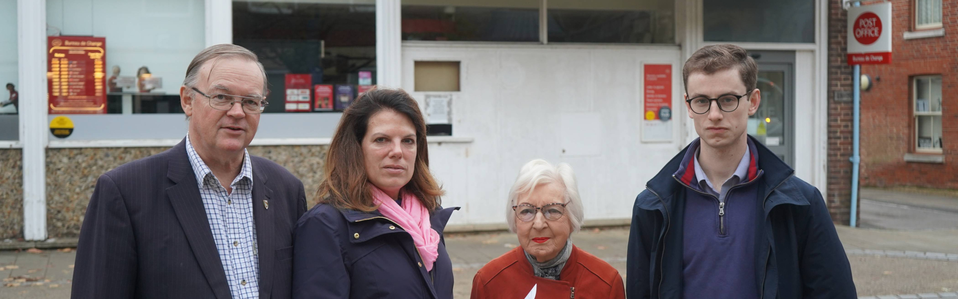 Caroline Nokes outside of the Romsey Post Office, with Cllr David Drew, Joe Dwyer and Mary