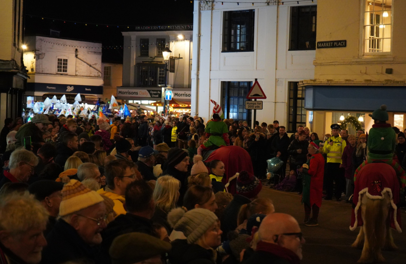 Romsey Winter Carnival and Lantern Parade - hundreds of people turn out for event